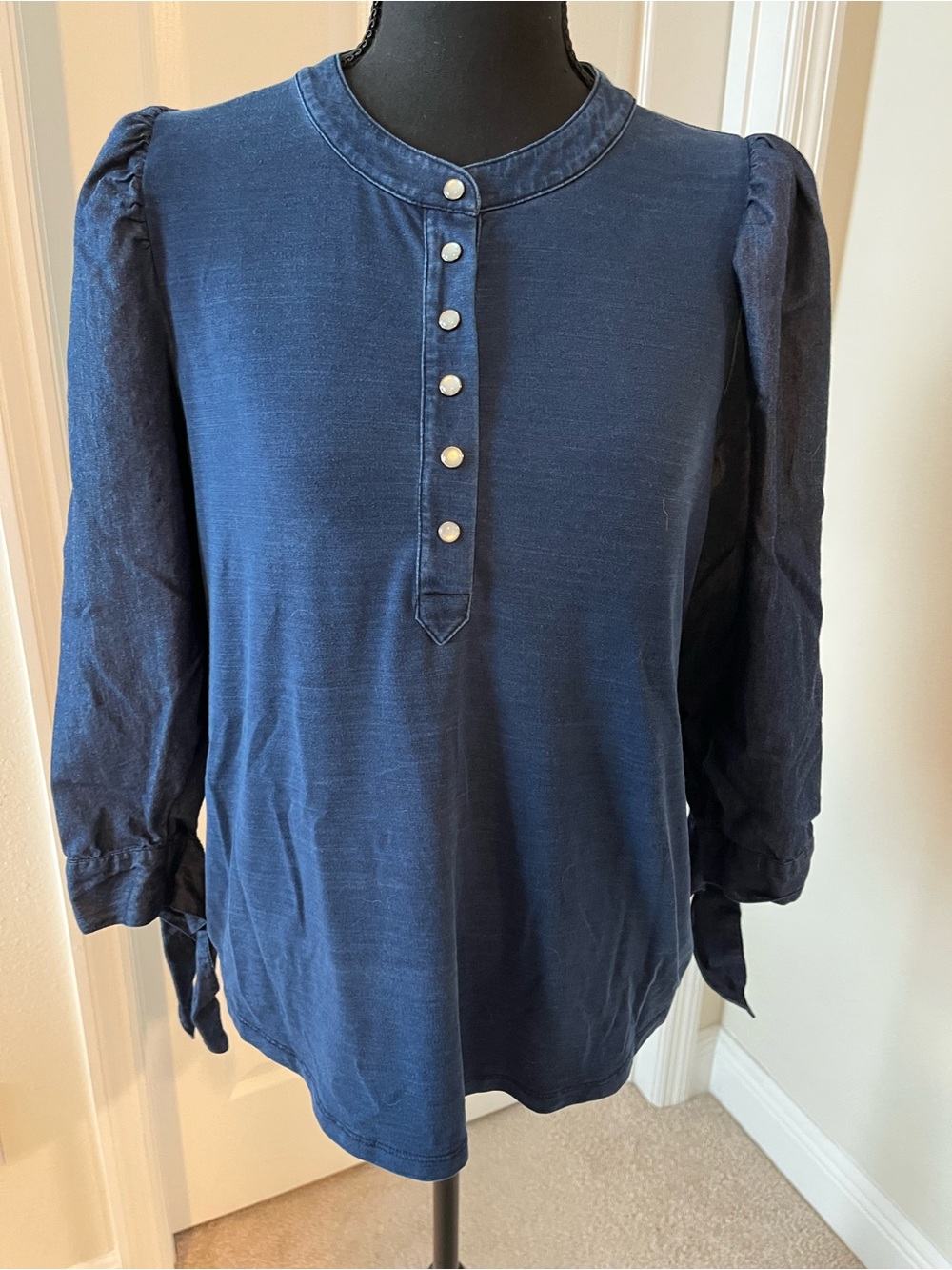 Chico's Navy Long-Sleeve Henley with Puff Sleeves